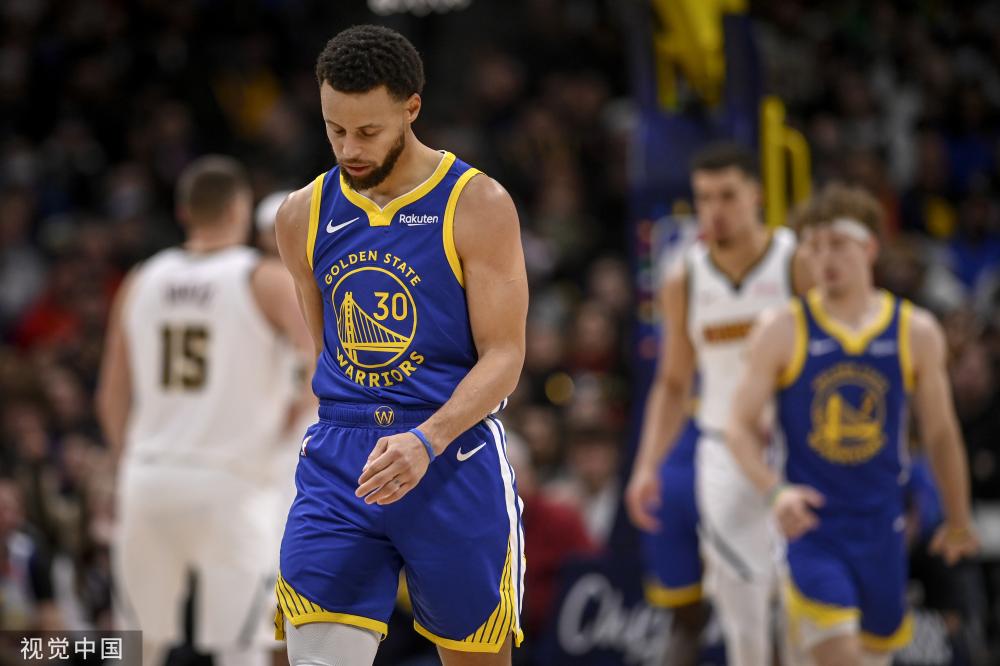 在社交媒体 在社交媒体