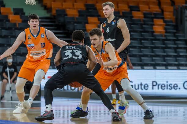 在羽毛球界 在羽毛球界