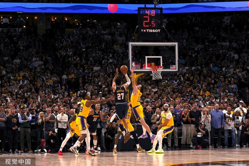 犯规甚至伤 犯规甚至伤